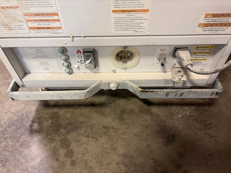 l.b.-white-premier-170-df-portable-heater-image-6