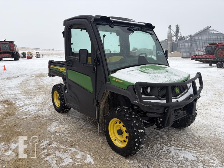 john-deere-gator-xuv-835m-image-7