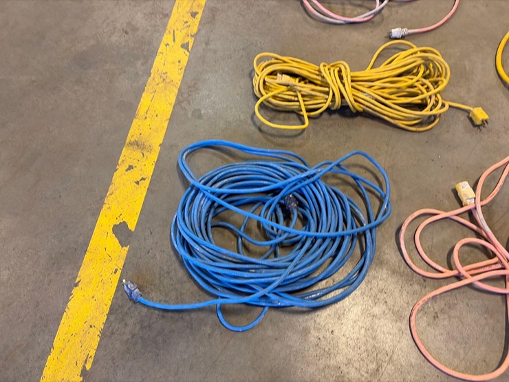 assortment-of-extension-cords-image-8