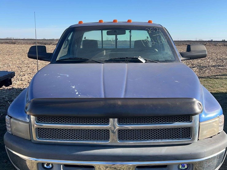 1996-dodge-3500-image-2