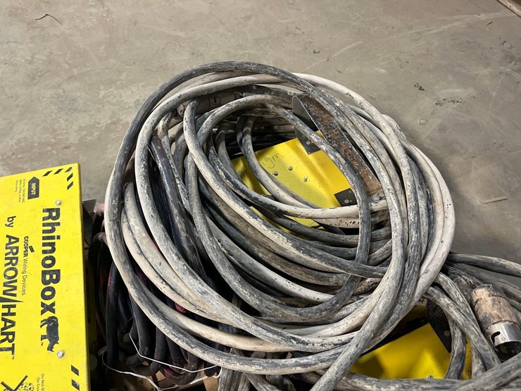 rhino-boxes-with-cables-image-18