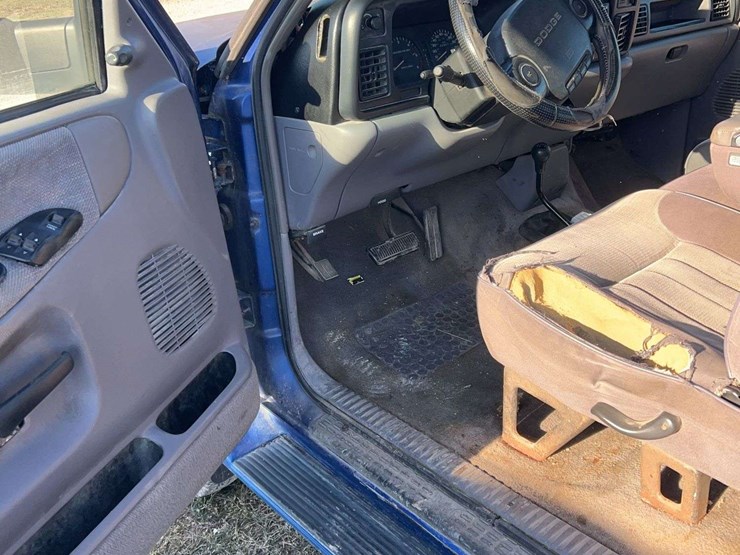 1996-dodge-3500-image-14