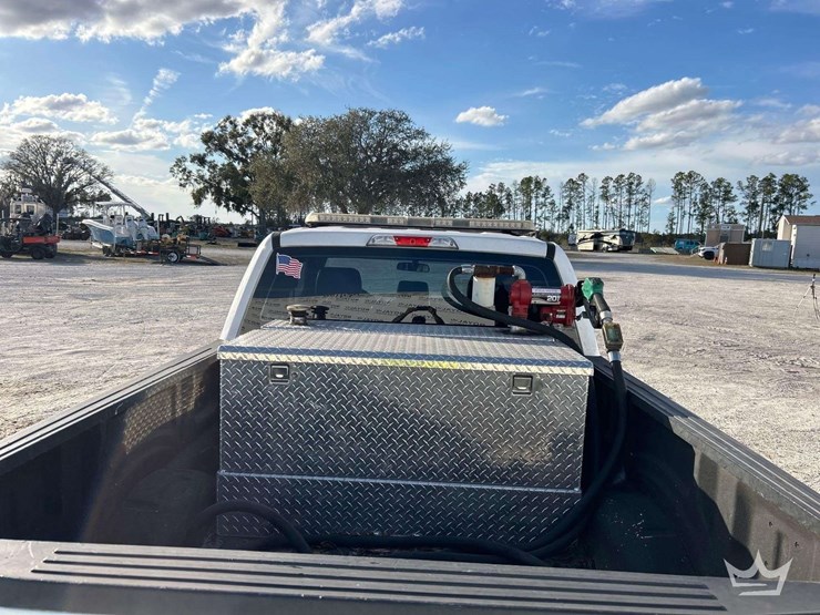 2017-ford-f150-image-23