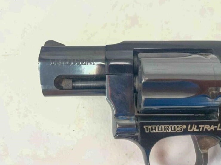taurus-revolver-image-2