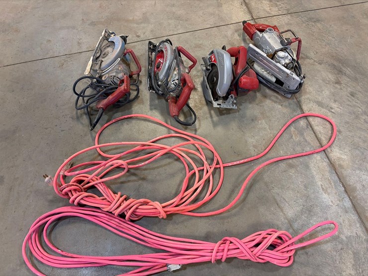 assortment-of-skilsaws-image-2