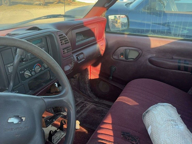 1998-chevrolet-single-cab-pick-up-truck,-4wd,-cloth-seats,-281,500-miles,-vin--1gcgk24rwz247440-image-10