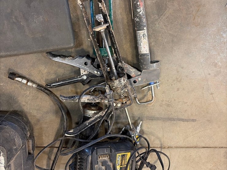 assortment-of-power-tools-image-8