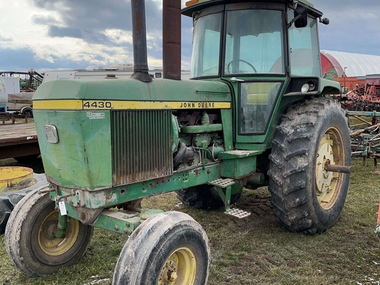 2024-john-deere-4430-image-6