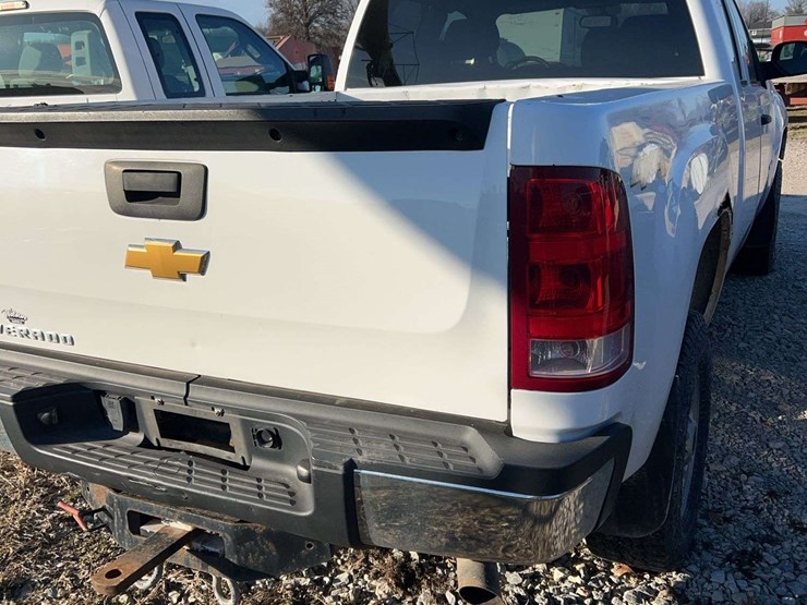 2013-gmc-2500hd-image-6