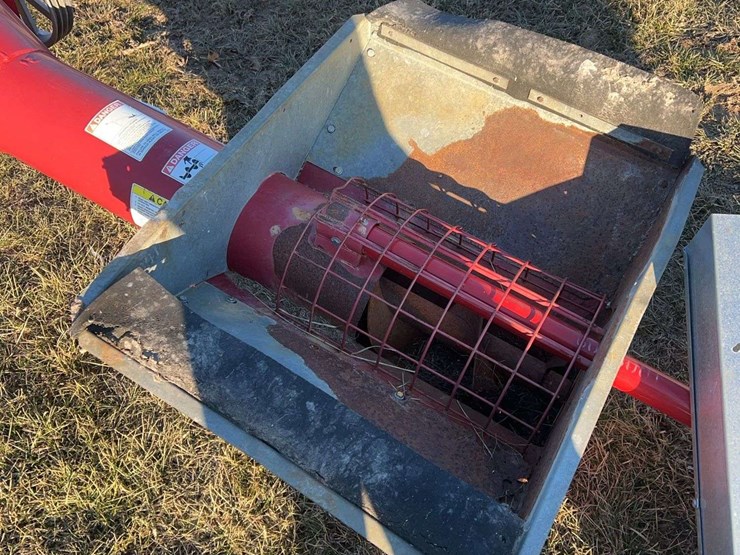 hutchinson-10x41-image-2