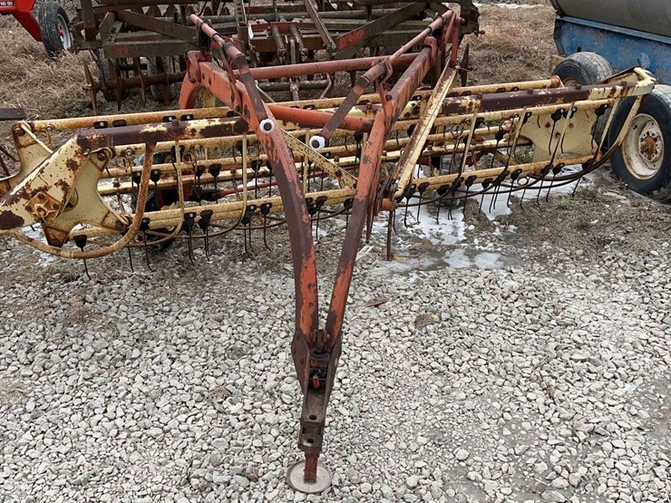 new-holland-256-image-2