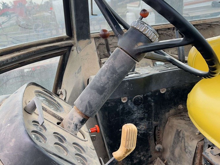 2024-john-deere-4430-image-11