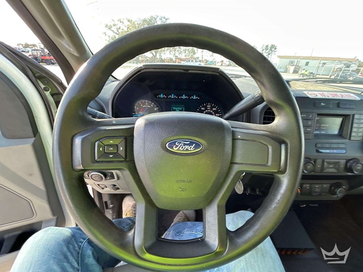 2017-ford-f150-image-14