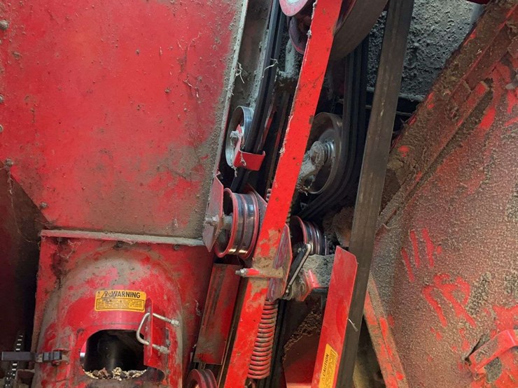 1992-massey-ferguson-8570-image-24