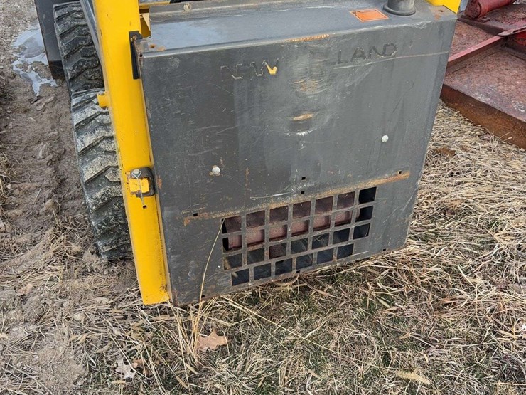 new-holland-ls120-image-6