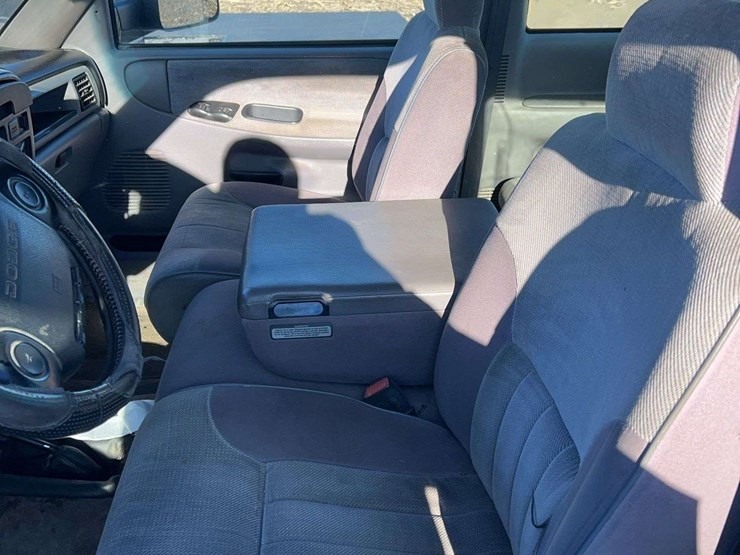 1996-dodge-3500-image-17