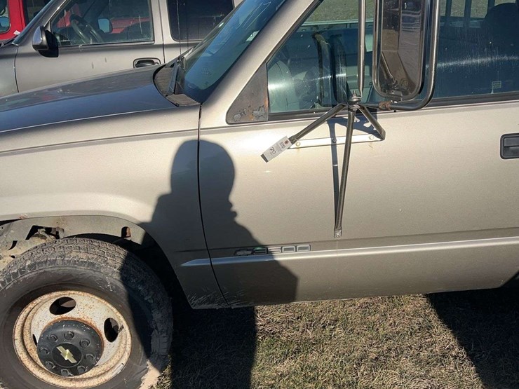 2000-chevrolet-3500-image-5