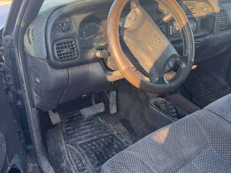 2000-dodge-ram-1500-image-15