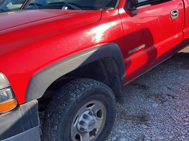 2001-chevrolet-2500hd-image-4