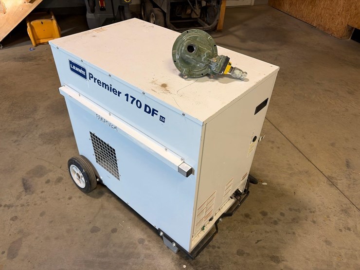 l.b.-white-premier-170-df-portable-heater-image-4