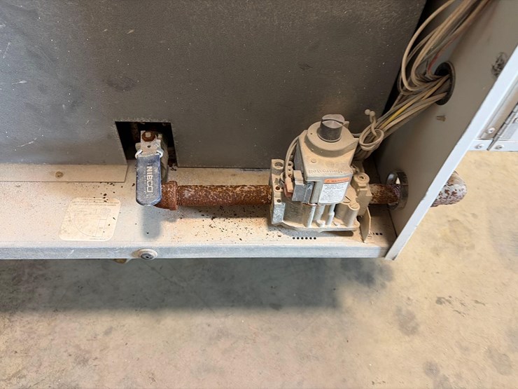 l.b.-white-premier-350df-heater-image-11