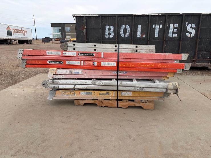 assortment-of-ladders-image-6