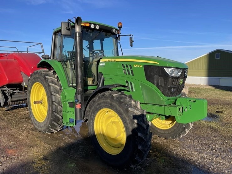 2015-john-deere-6150m-image-3
