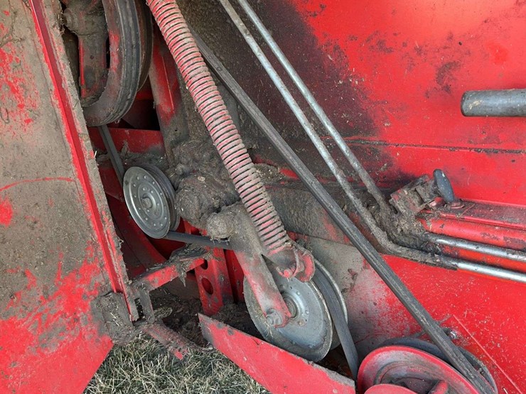 1992-massey-ferguson-8570-image-23