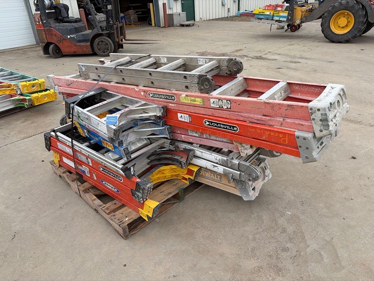 assortment-of-ladders-image-4