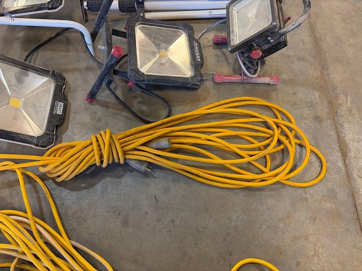 assortment-of-flood-lights-image-2