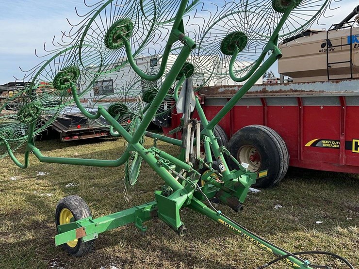 john-deere-702-image-3