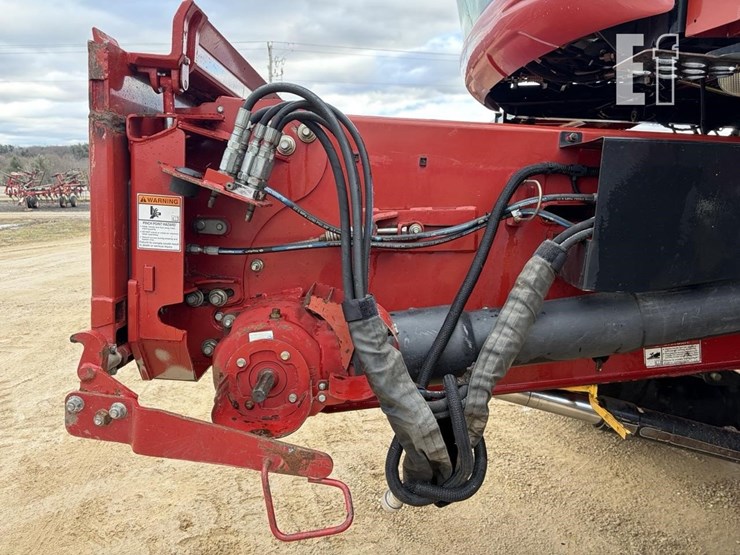 2012-case-ih-7120-image-19