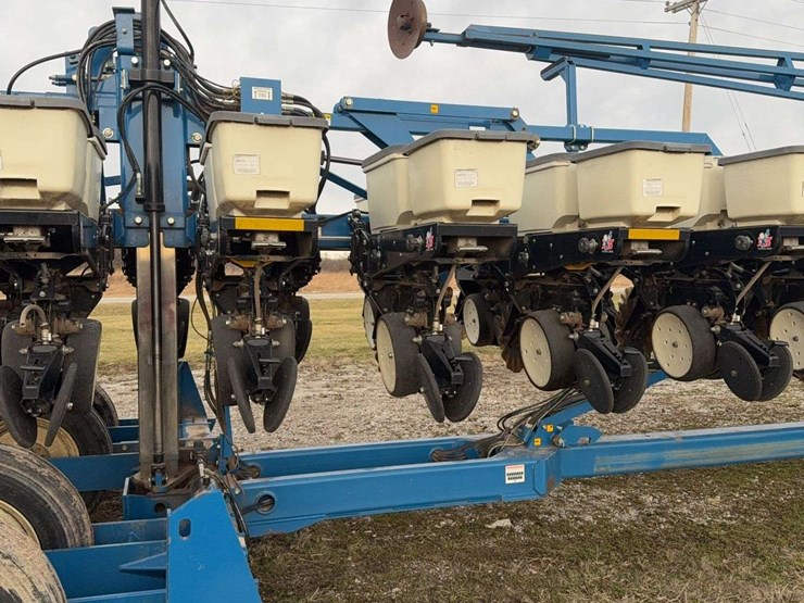 kinze-3600-image-16