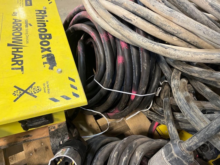 rhino-boxes-with-cables-image-19