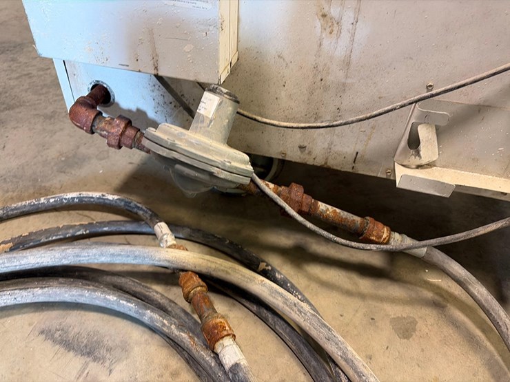 l.b.-white-premier-350df-heater-image-11