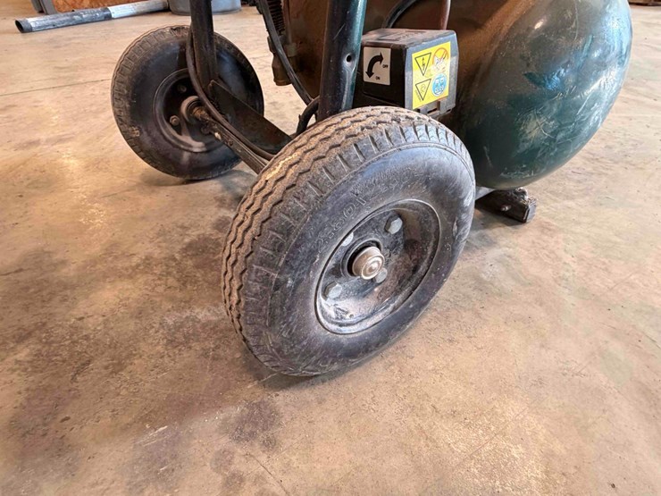 rolair-systems-air-compressor-image-8