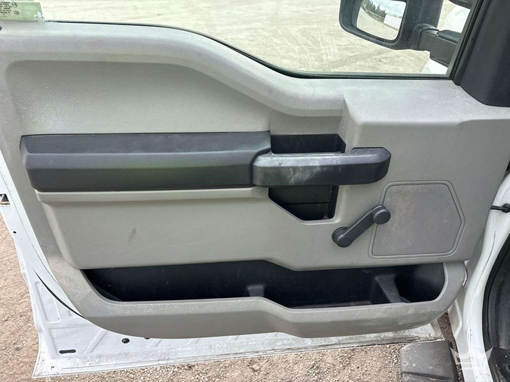 2017-ford-f250-image-13