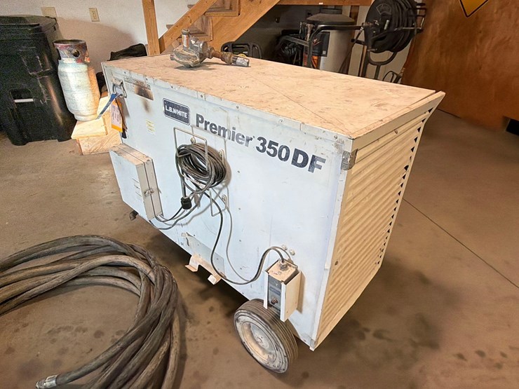 l.b.-white-premier-350-df-portable-heater-image-5