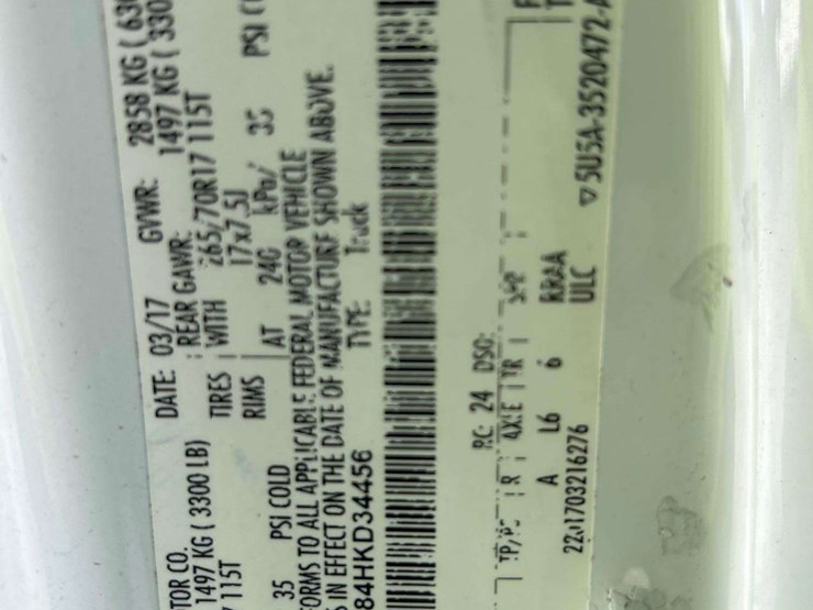 2017-ford-f150-image-5