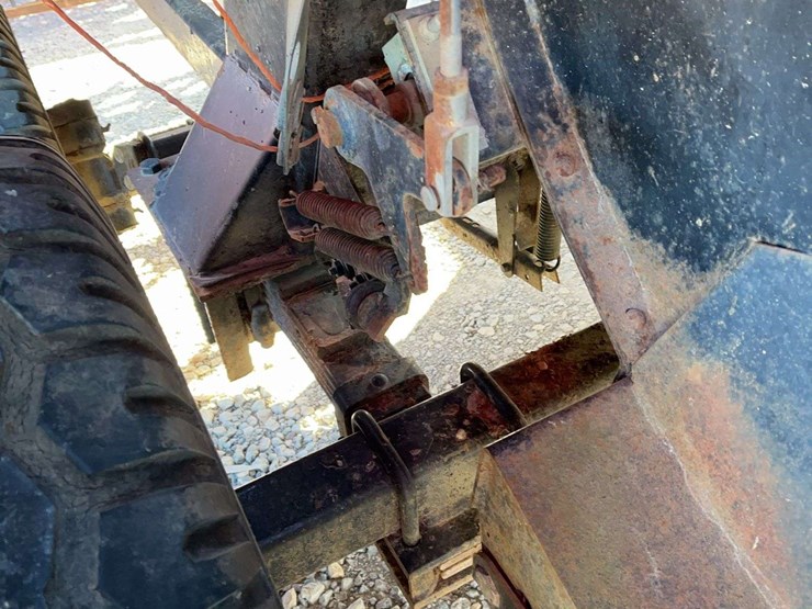 new-holland-bb940a-image-7