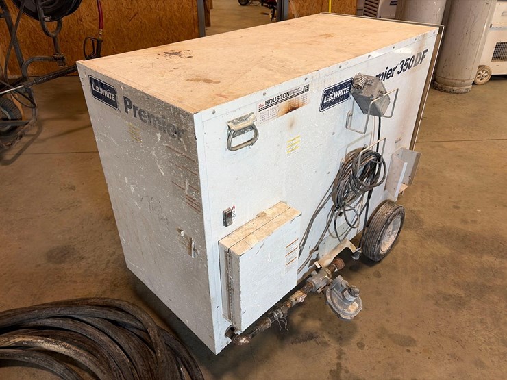 l.b.-white-premier-350-df-portable-heater-image-6