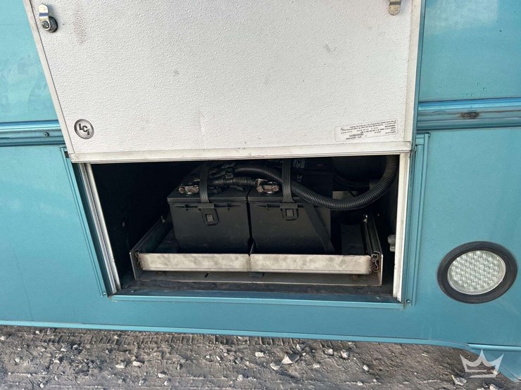 2019-ford-e450-image-29