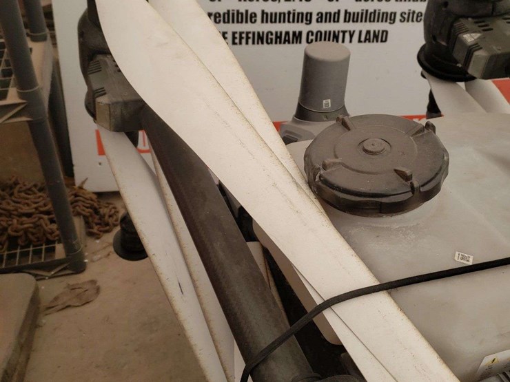 2024-djit-40-spray-drone,-3-batteries,-1-charger,-battery-cooling-unit,-with-remote-controller,-field-ready,-7,000-acres,-questions-call--618-292-8032-image-16