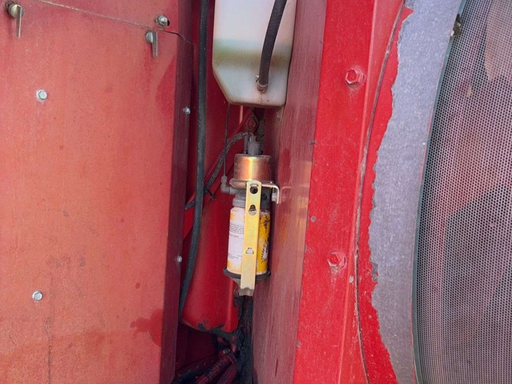 international-1660-combine-image-20