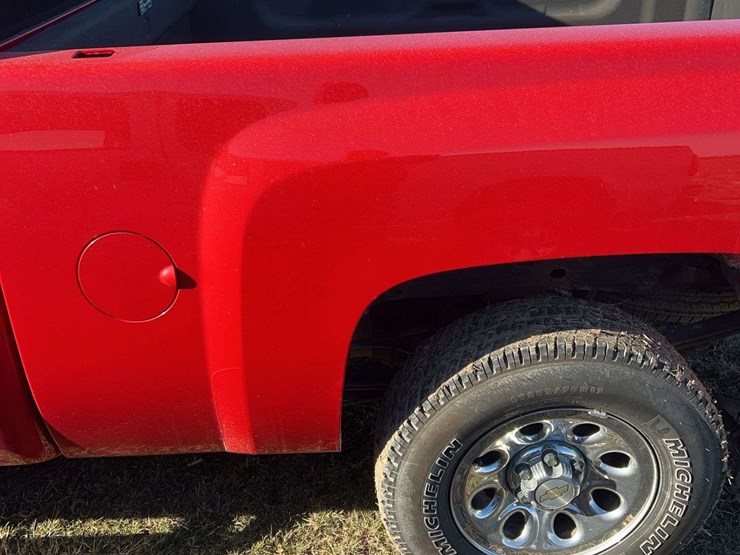 2011-chevrolet-1500-image-5