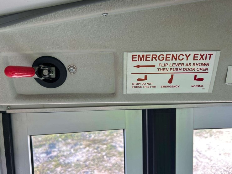 2018-ford-e450-image-26