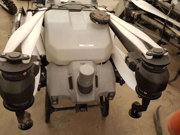 2024-djit-40-spray-drone,-3-batteries,-1-charger,-battery-cooling-unit,-with-remote-controller,-field-ready,-7,000-acres,-questions-call--618-292-8032-image-21