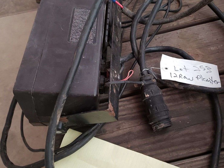 john-deere-12-image-21