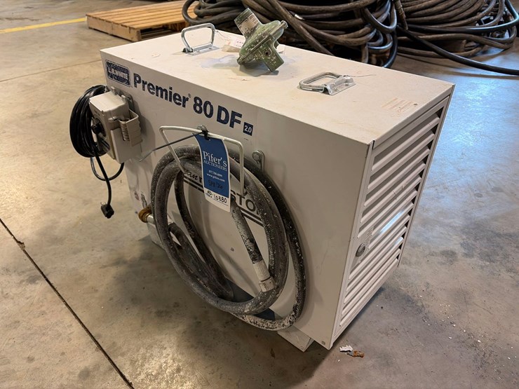 l.b.-white-premier-80-df-portable-heater-image-2