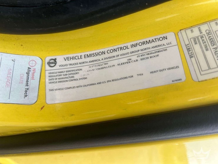 2018-volvo-vnl-760-t/a-sleeper-cab-truck-tractor-image-5